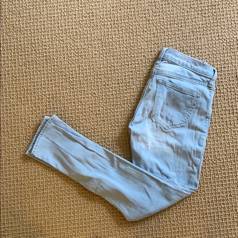 Light Wash Denim Jeans! Size 24